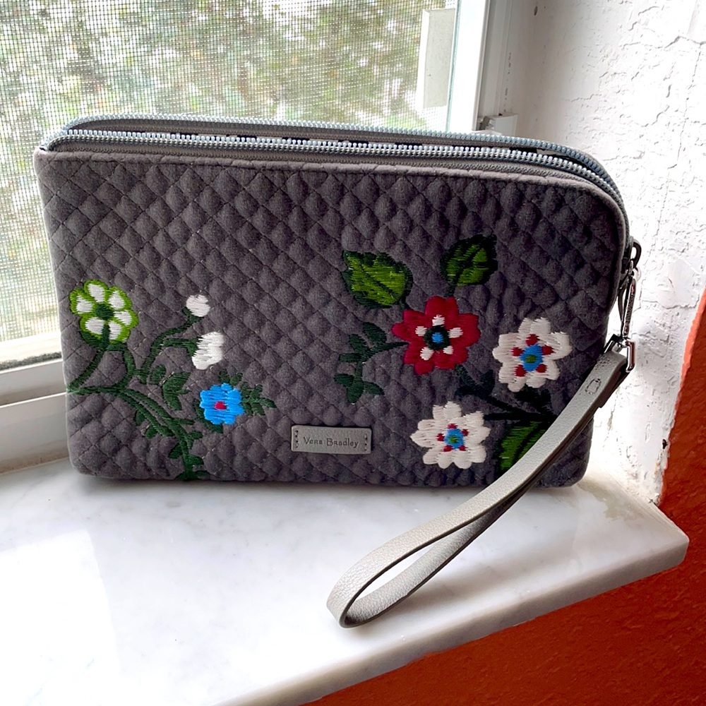 Vera Bradley Wristlet in Wolf Gray